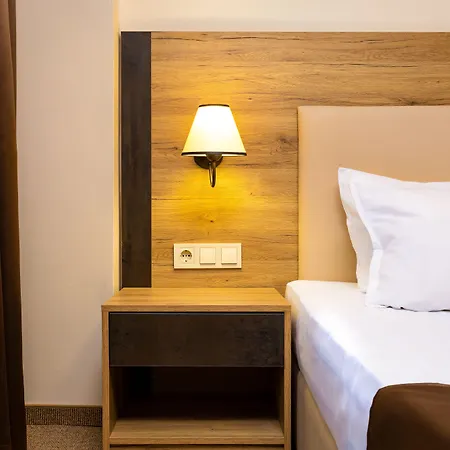 Хотел интелкооп 2*